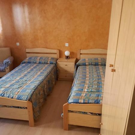 Habitaciones Pension El Parque Sabiñánigo 외부 사진