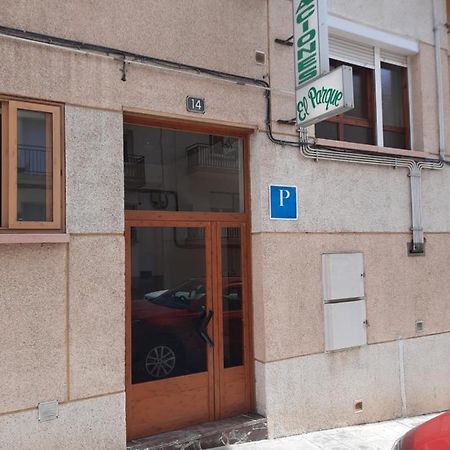 Habitaciones Pension El Parque Sabiñánigo 외부 사진