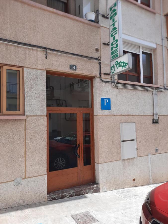 Habitaciones Pension El Parque Sabiñánigo 외부 사진